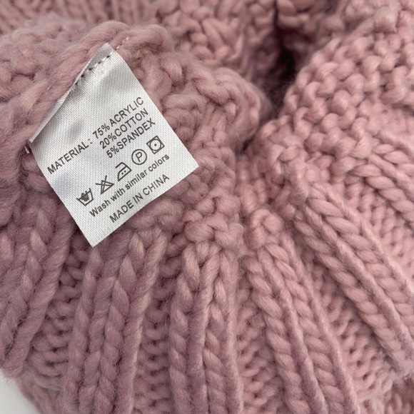 Chunky Knit Beanie Pink - Picture 2 of 5